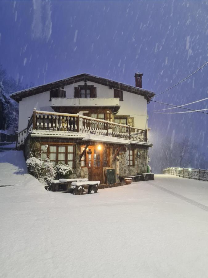 Hotel Rural El Sestil Dobres Extérieur photo