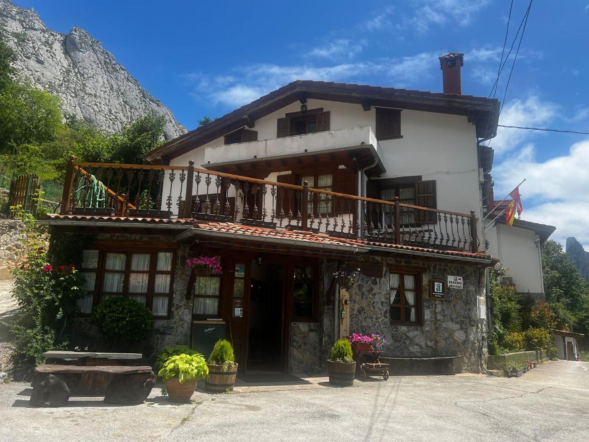 Hotel Rural El Sestil Dobres Extérieur photo