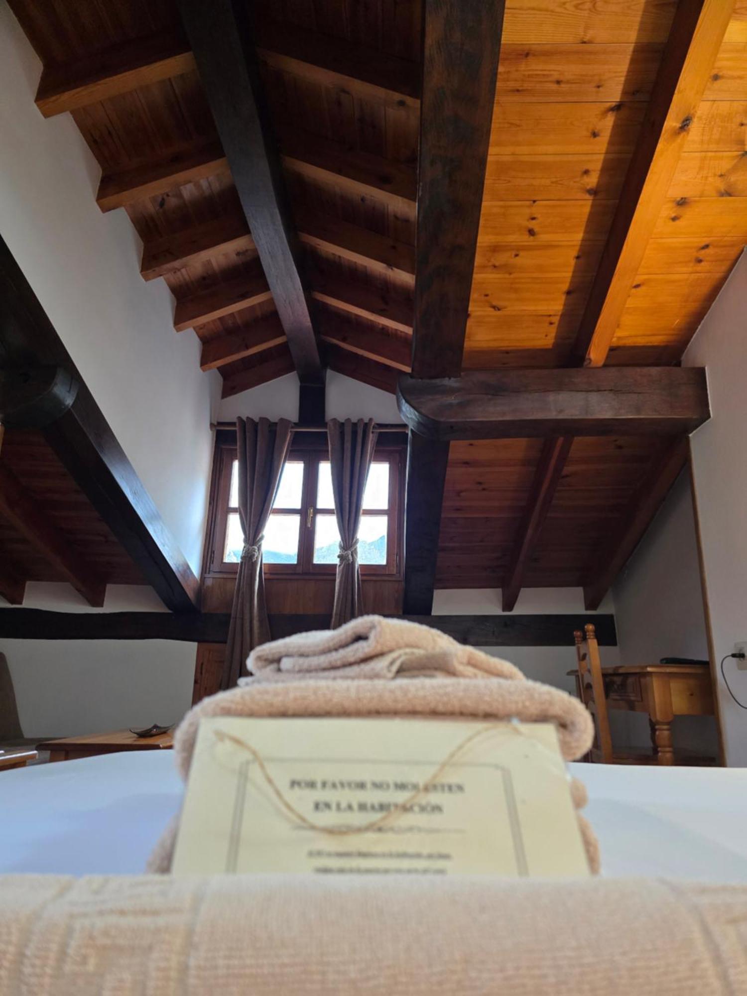 Hotel Rural El Sestil Dobres Extérieur photo